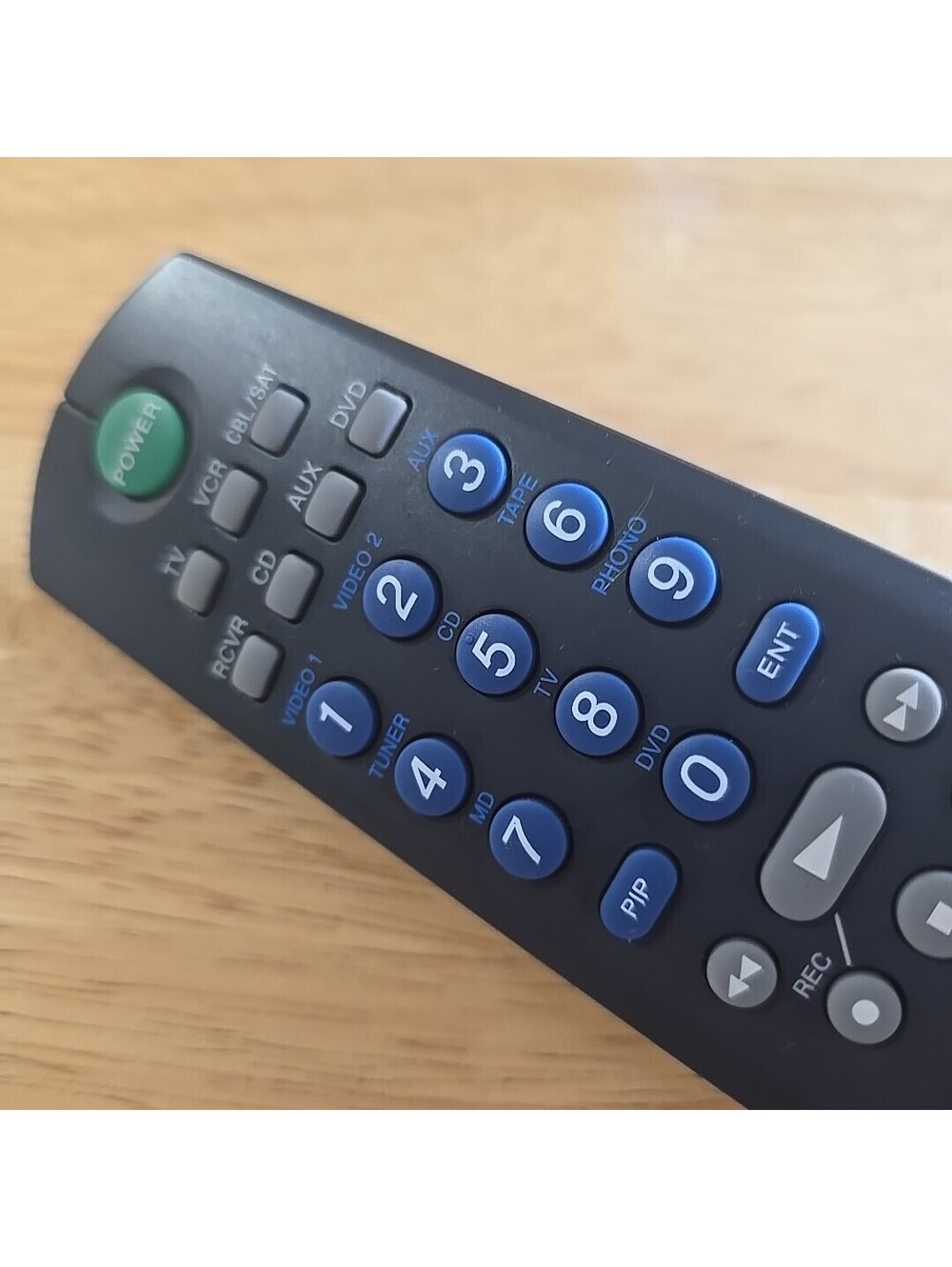 Sony Rm-V401 Remote Control - Picture 2 of 5